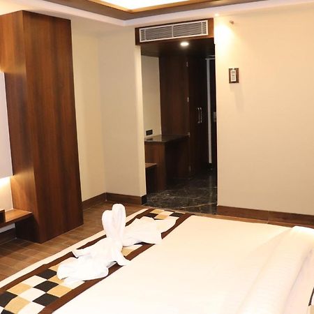 بيوار Hotel Grand Geeta المظهر الخارجي الصورة